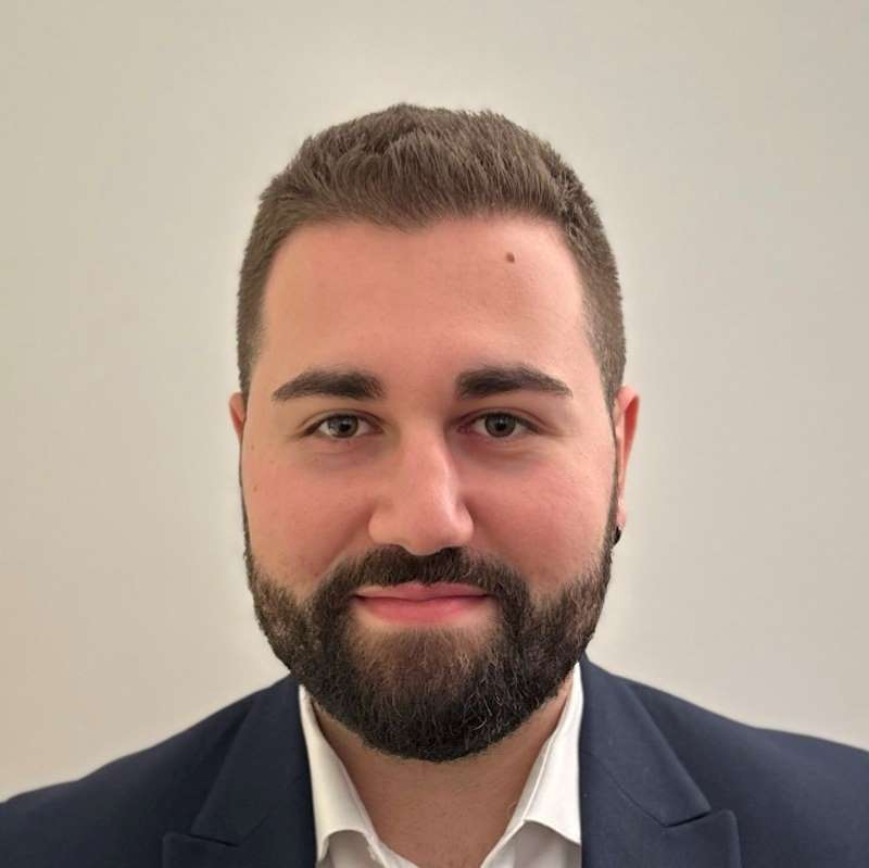 Daniel Marinica, Finance Consult