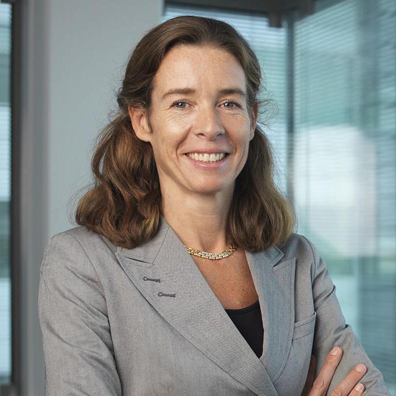 Sophie van Oosterom, Schroders