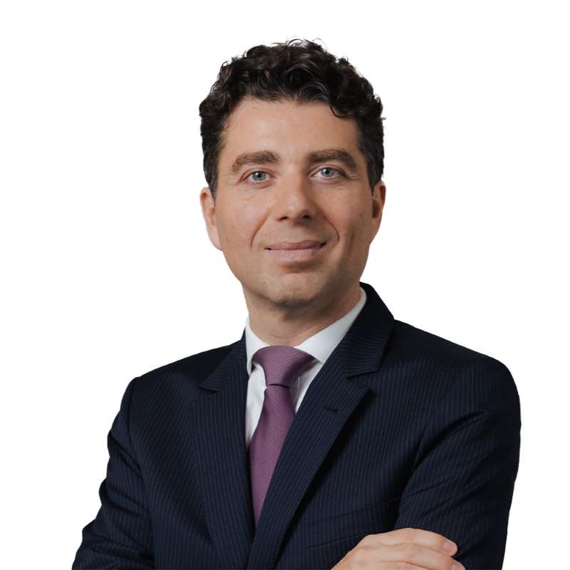 Julien Rocherieux, Clifford Chance