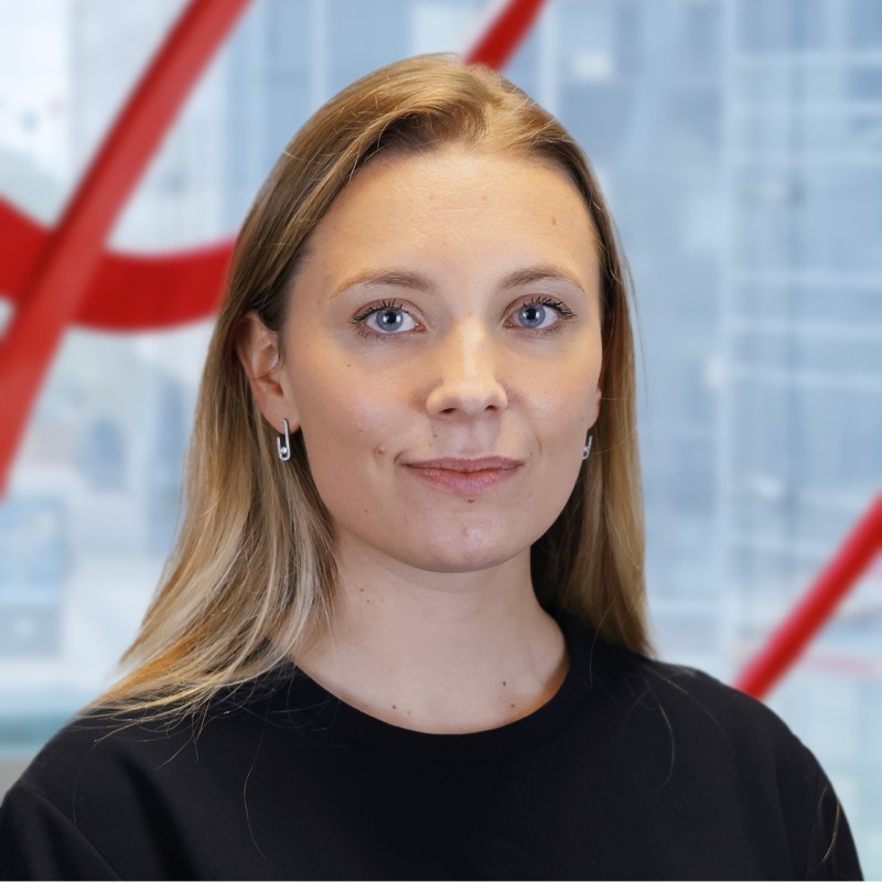 Louise Bouëdo, Société Générale Corporate and Investment
