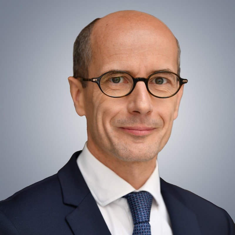 Xavier Girre, Suez