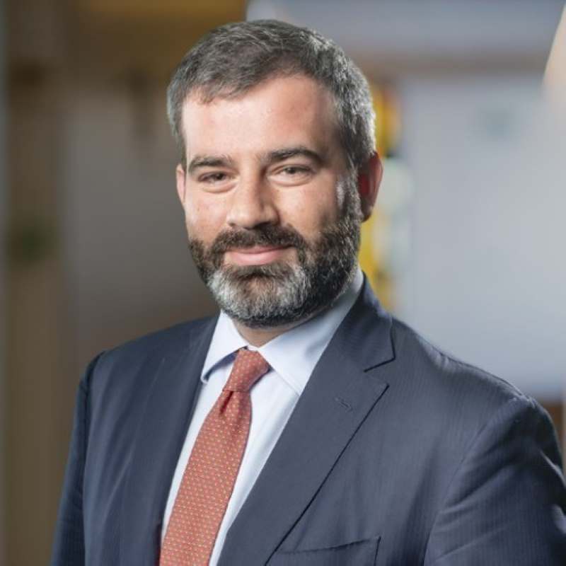 José Navarro, Uría Menéndez