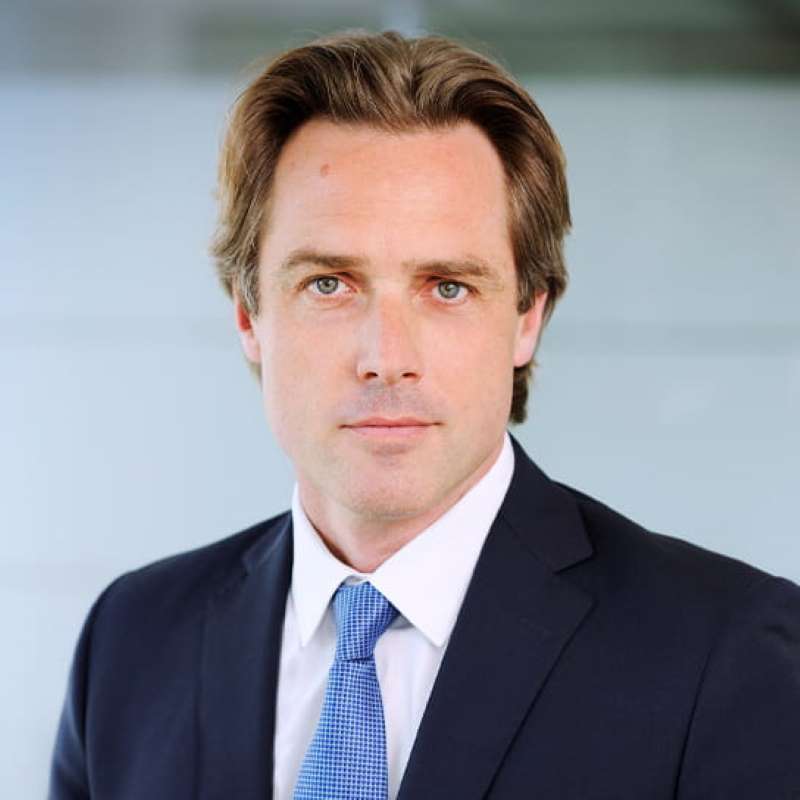 Ludovic Geneston, Hogan Lovells