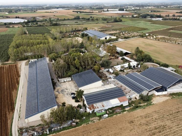 Un projet de toiture photovoltaïque mené par Smart Energies dans le Sud de la France. 