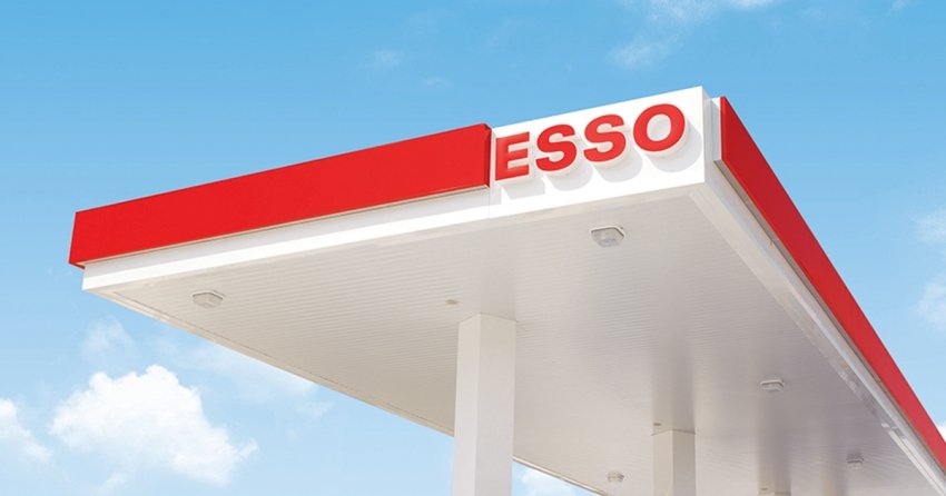 © Esso © Esso