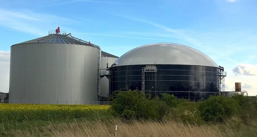 Une unité de production de biogaz.