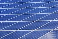 Les panneaux solaires, un investissement ancré dans la transition énergétique.