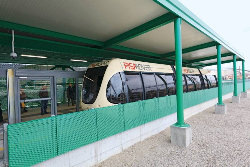 PisaMover offre une solution de transport efficace et durable pour relier le plus grand aéroport de Toscane au centre-ville de Pise. ©Leitner