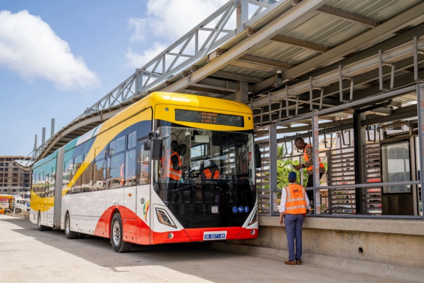 Le service de bus rapides doit accueillir plus de 300 000 voyageurs par jour. ©Dakar Mobilité