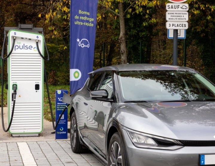 Station de recharge BP Pulse