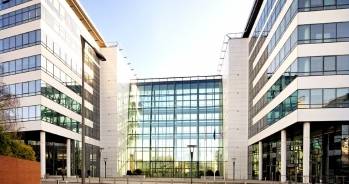 Classé article 9, F2E vise à financer des actions d’efficacité énergétique tels que l'amélioration de la performance énergétique, l’autoconsommation, le stockage ou en encore la mobilité décarbonée. © Sienna Private Credit