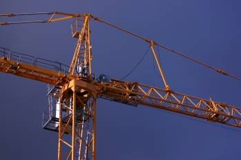 Grue chantier, Wikimedia Commons 
