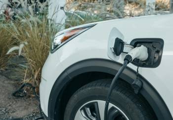 La plupart des investissements du fonds seront consacrés à des projets visant à accroître la production interne à l'UE. ©Creative Commons Licence