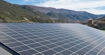 Le © Groupe Volta développe, finance, construit et exploite des centrales solaires sur bâtiments agricoles et commerciaux 