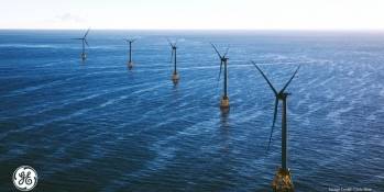 Des éoliennes implantées au large de Fécamp et Etretat. © Chris New 